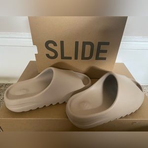 Yeezy slides nude size 6 brand new